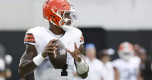 Coach Monken expects to stick with Watson as Browns' QB1 in Week 2