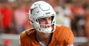 Arch Manning Apologizes to ESPN's Holly Rowe for 'Insensitive Comment' About AI-Generated Video - Bleacher Report